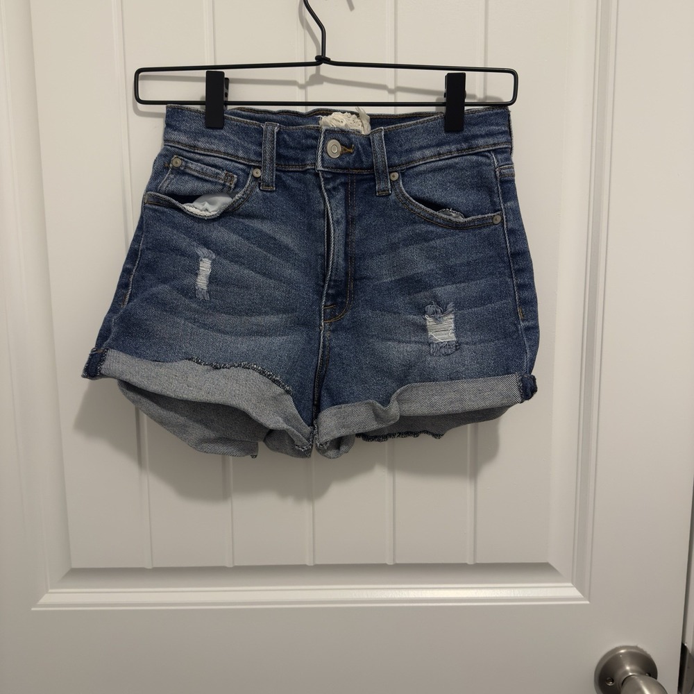 Altar'd States Women's Distressed Cuffed Jean Shorts‎ Size 27/5